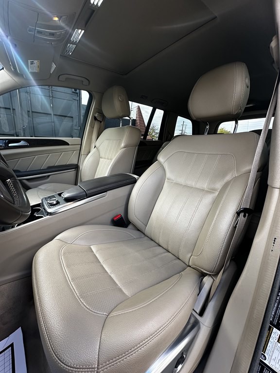 2013 Mercedes-Benz GL-Class Image 15