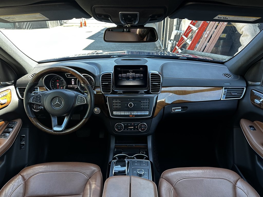 2017 Mercedes-Benz GLS-Class Image 9