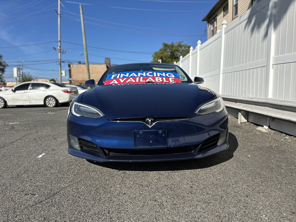 2017 Tesla Model S Image 2