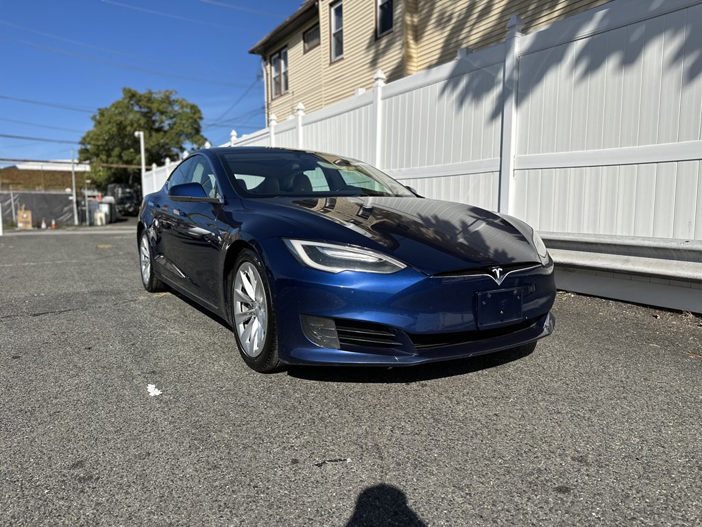 2017 Tesla Model S Image 3