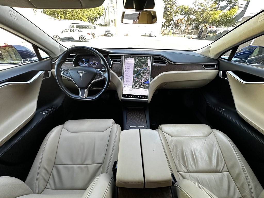 2017 Tesla Model S Image 9