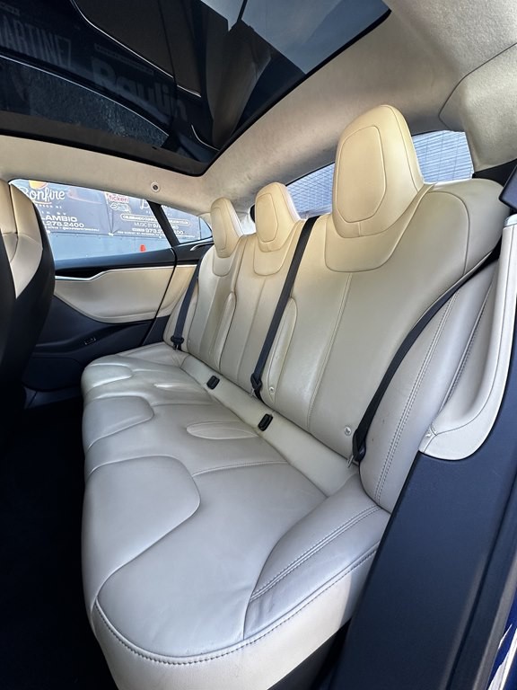 2017 Tesla Model S Image 15