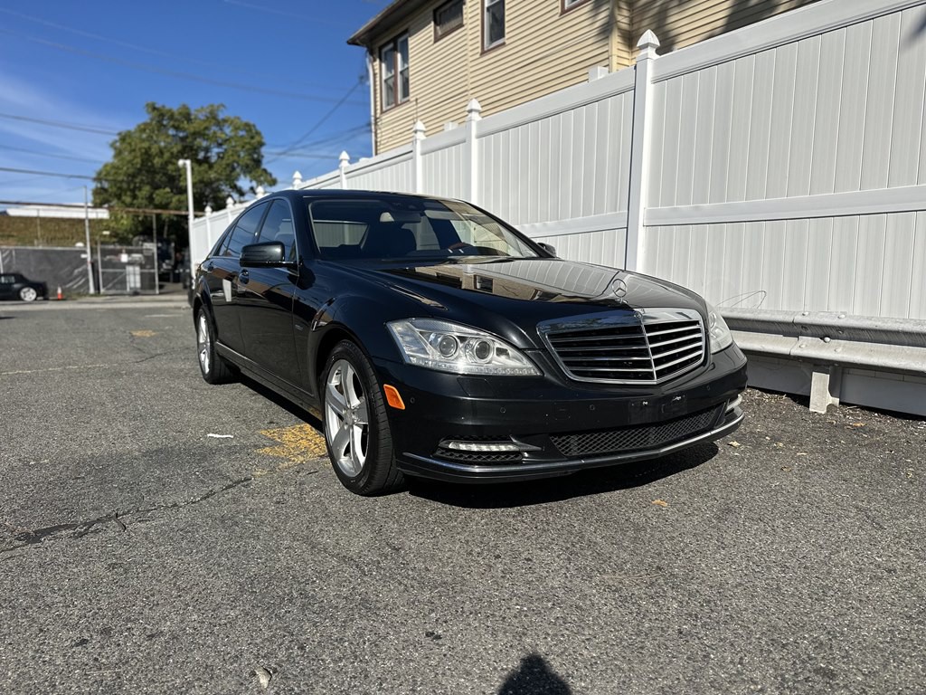 2012 Mercedes-Benz S-Class Image 3