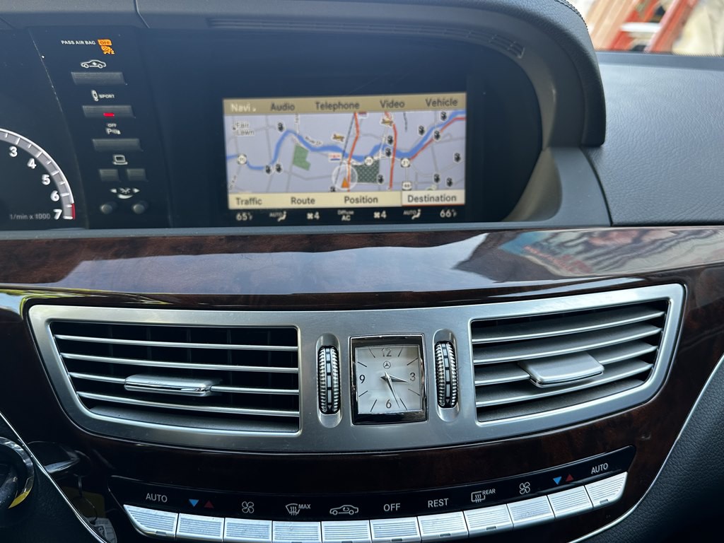 2012 Mercedes-Benz S-Class Image 12