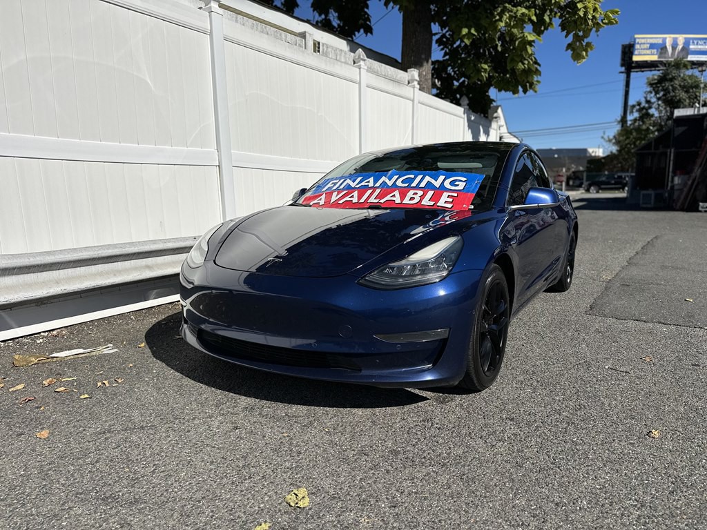 2019 Tesla Model 3 Image 1