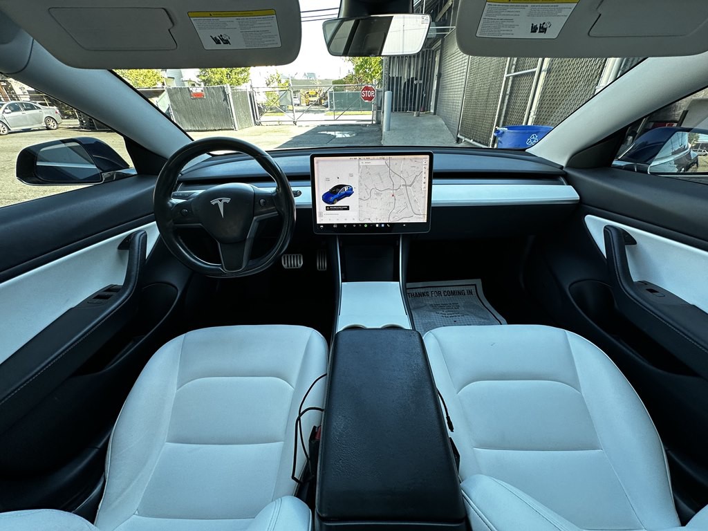2019 Tesla Model 3 Image 9