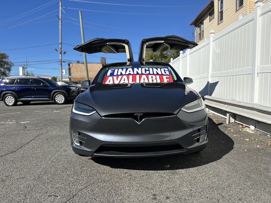 2017 Tesla Model X Image 2