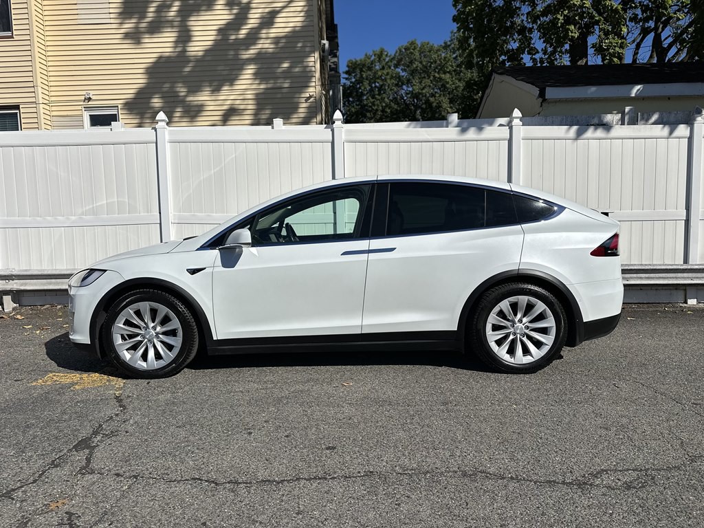 2018 Tesla Model X Image 4