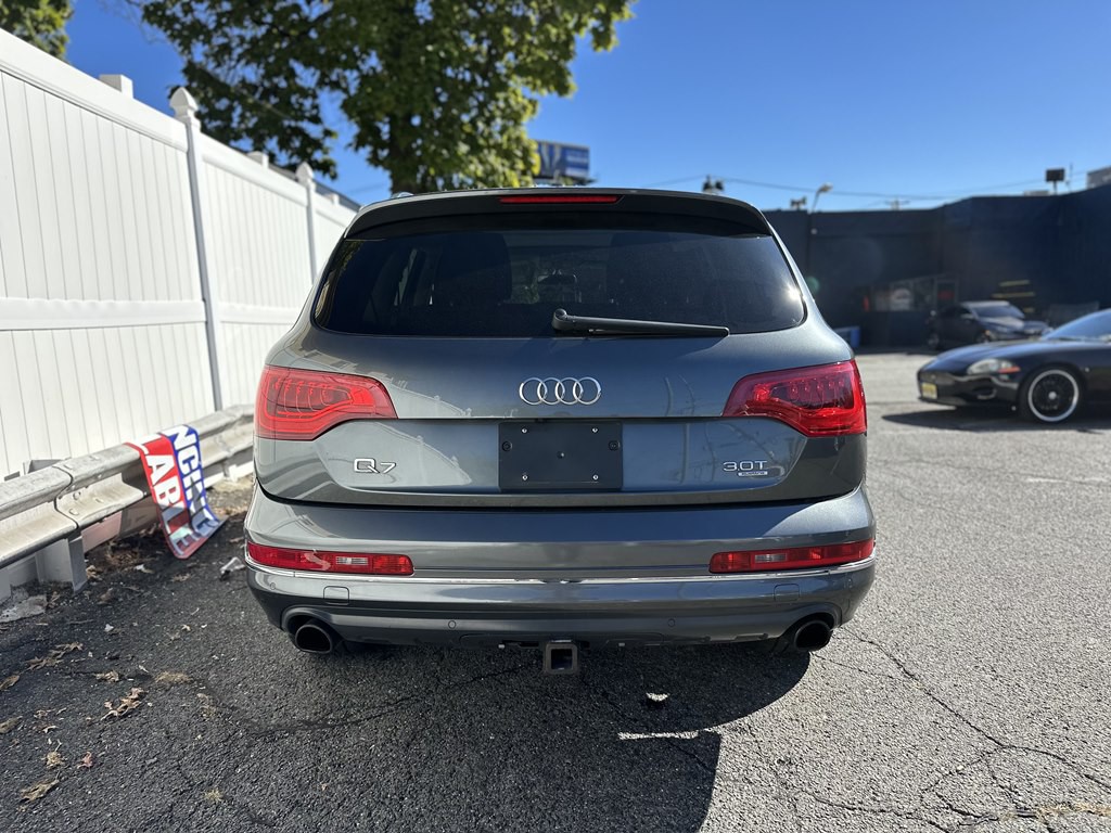 2015 Audi Q7 Image 6