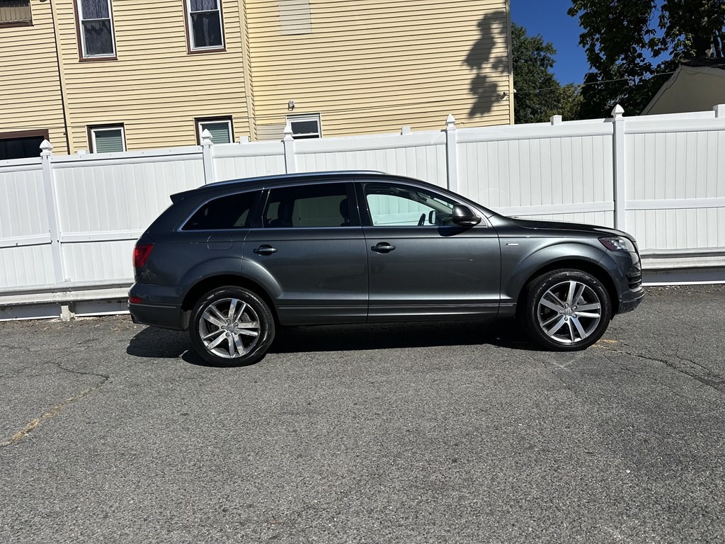 2015 Audi Q7 Image 8