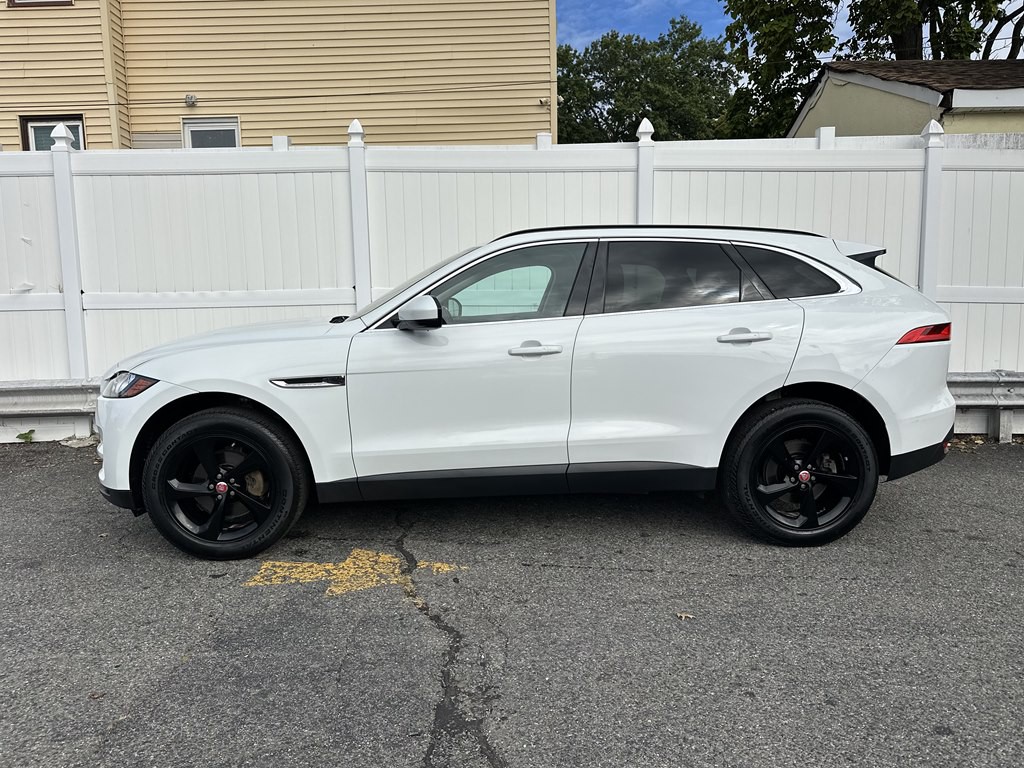 2019 Jaguar F-PACE Image 4