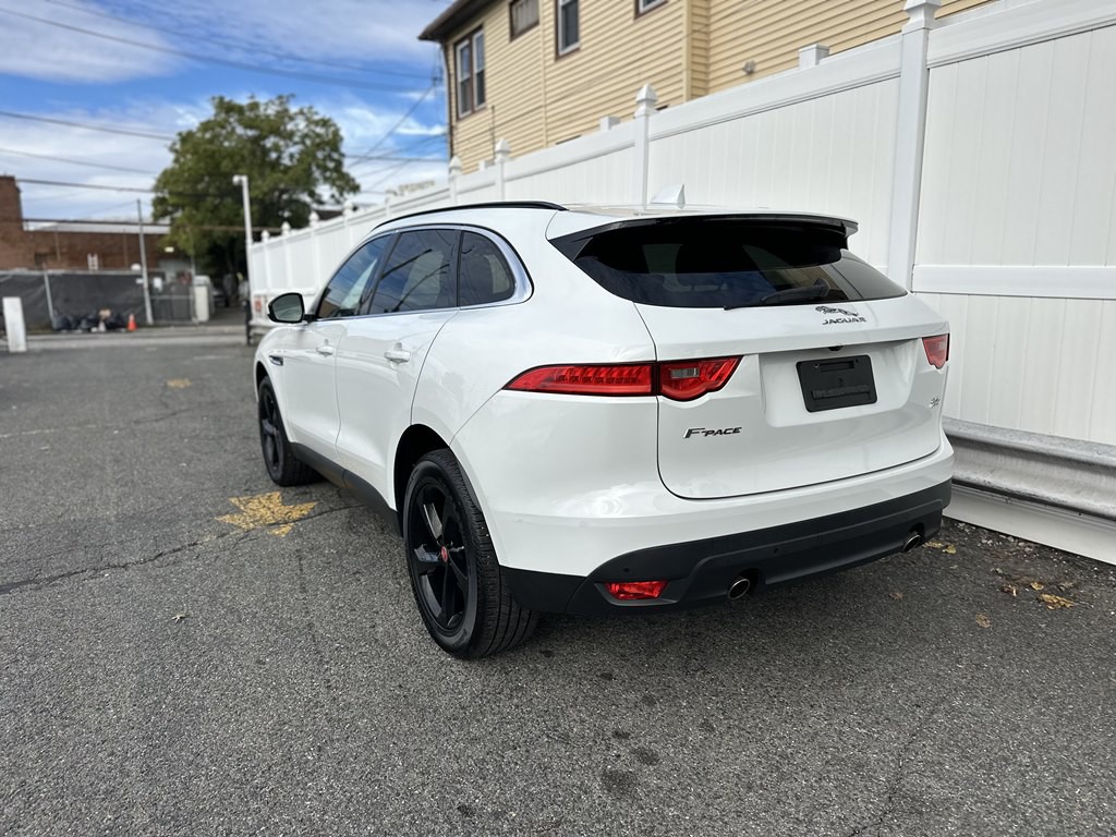 2019 Jaguar F-PACE Image 5