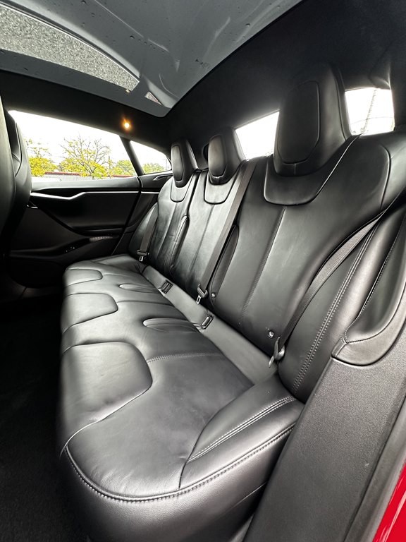 2017 Tesla Model S Image 15