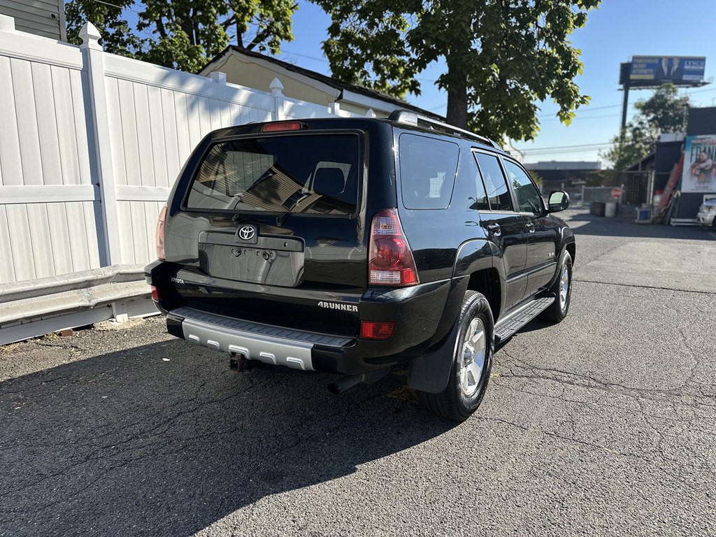 2004 Toyota 4Runner Image 7