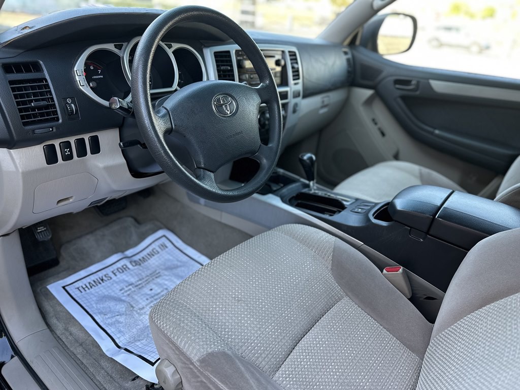 2004 Toyota 4Runner Image 10