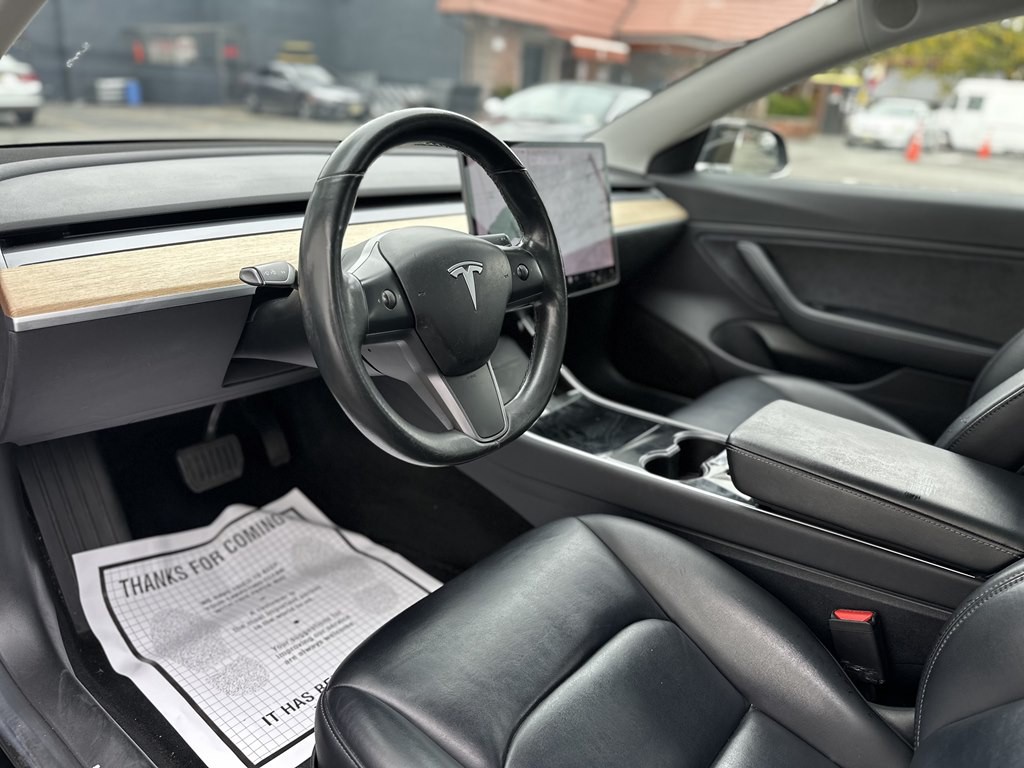2018 Tesla Model 3 Image 10