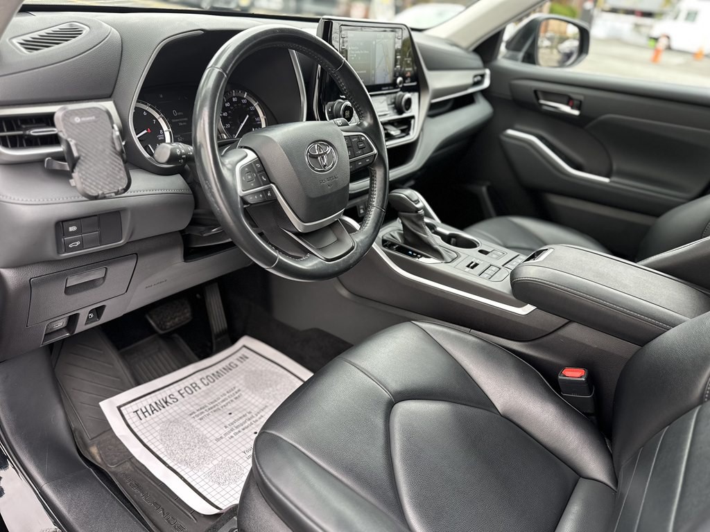 2022 Toyota Highlander Image 10