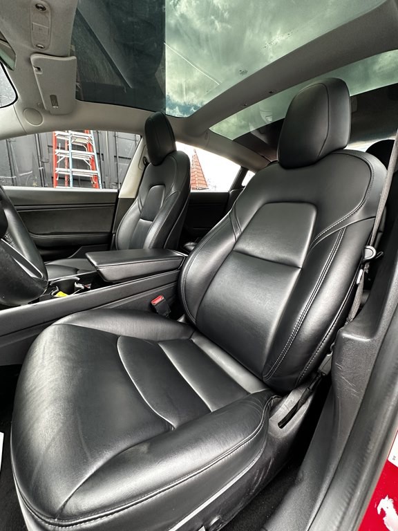 2018 Tesla Model 3 Image 14