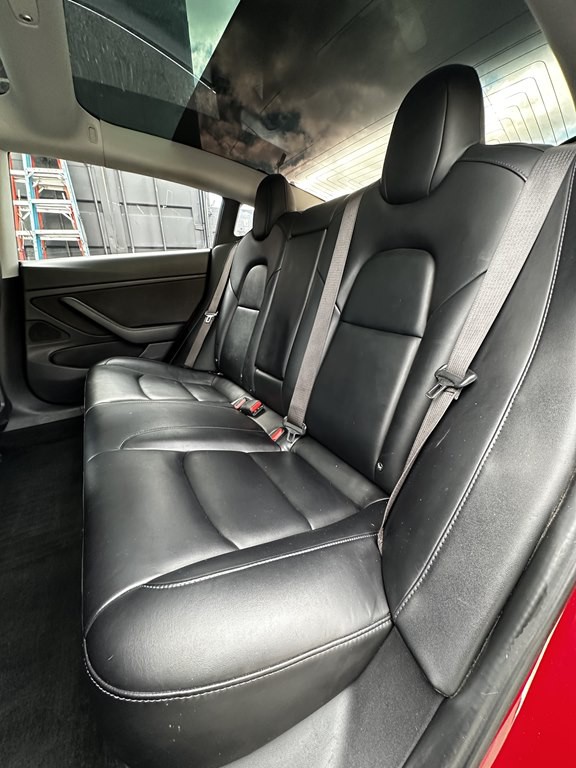 2018 Tesla Model 3 Image 15