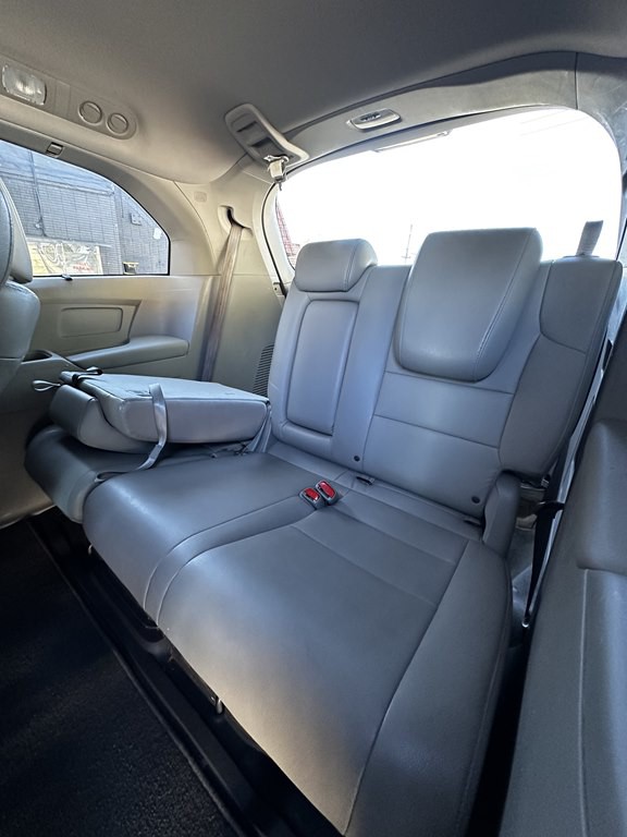 2013 Honda Odyssey Image 17