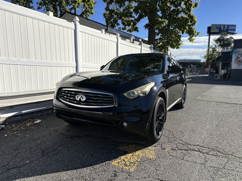 2010 INFINITI FX35 Image 1