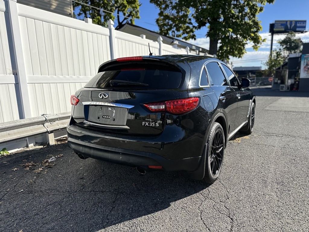 2010 INFINITI FX35 Image 7