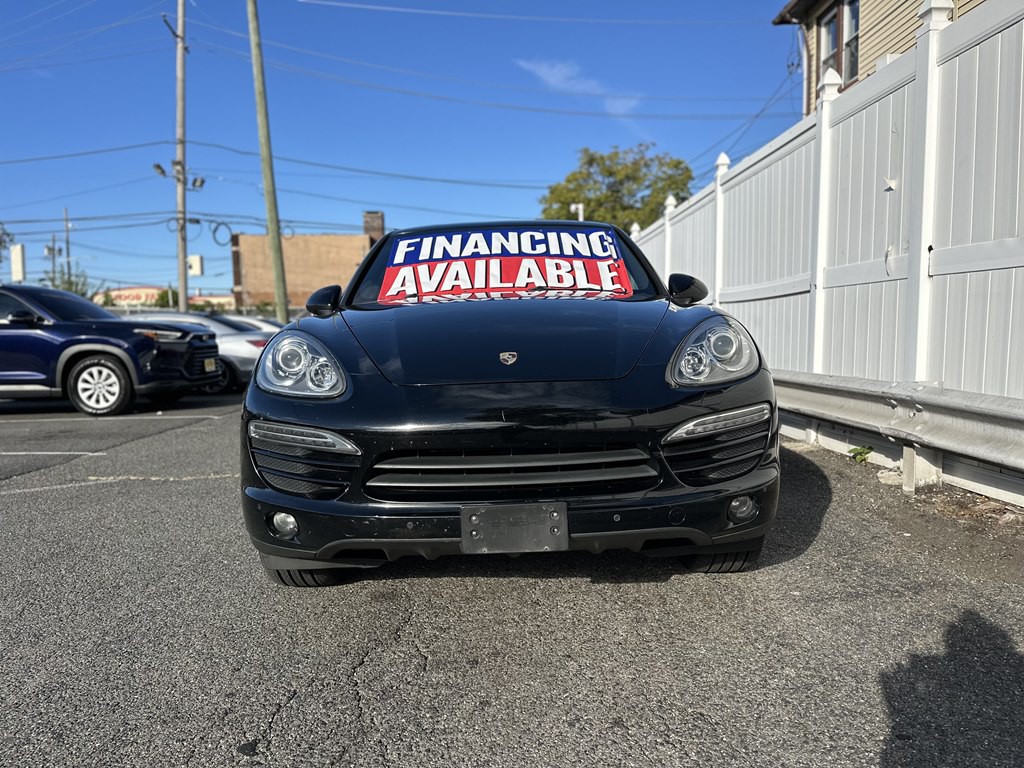 2013 Porsche Cayenne Image 2