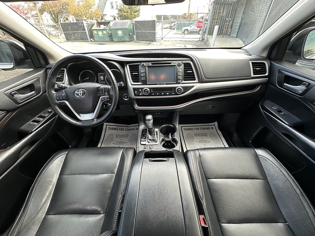 2018 Toyota Highlander Image 9