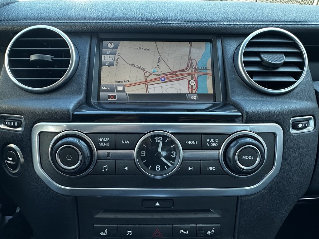 2010 Land Rover LR4 Image 13