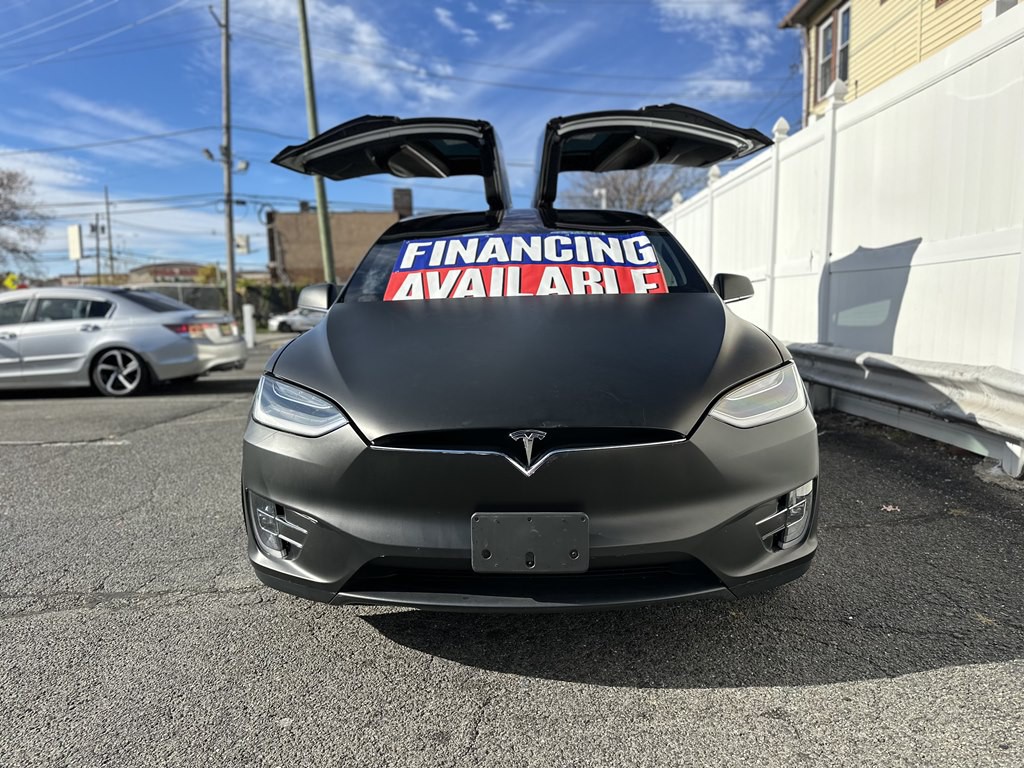 2017 Tesla Model X Image 2