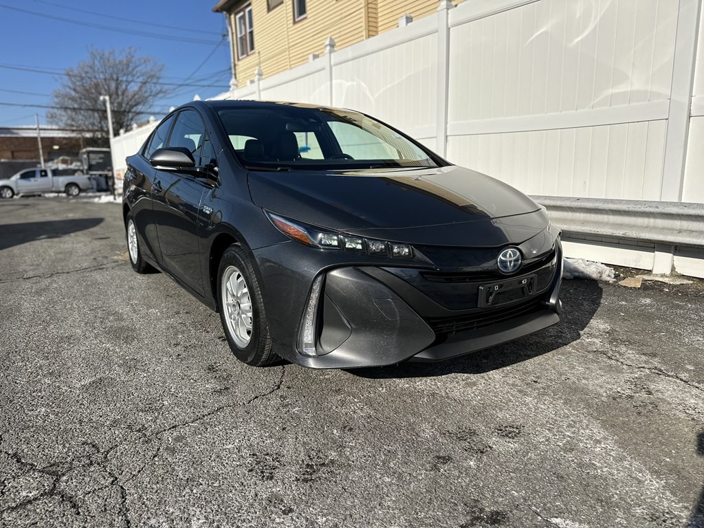 2020 Toyota Prius Image 3