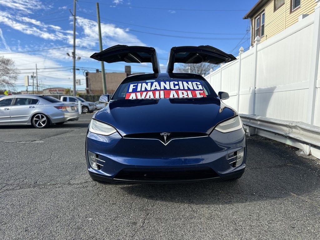 2017 Tesla Model X Image 2