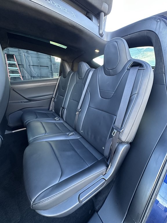 2017 Tesla Model X Image 15