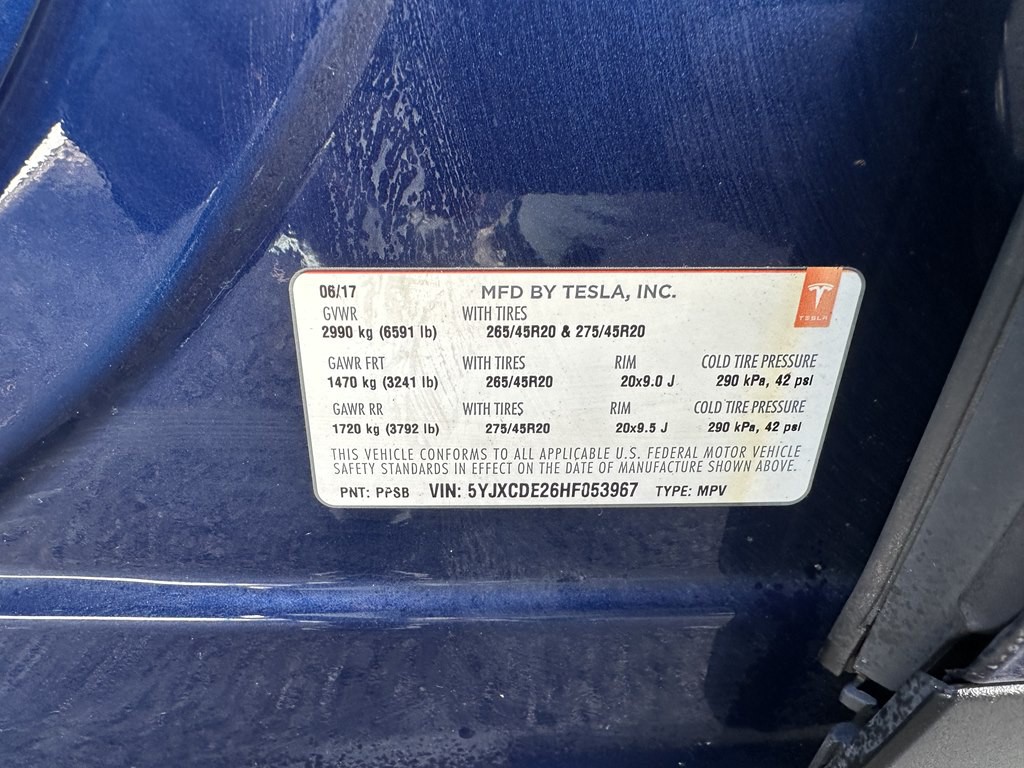 2017 Tesla Model X Image 16