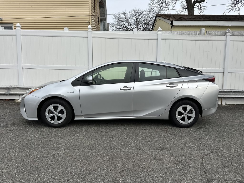 2017 Toyota Prius Image 4