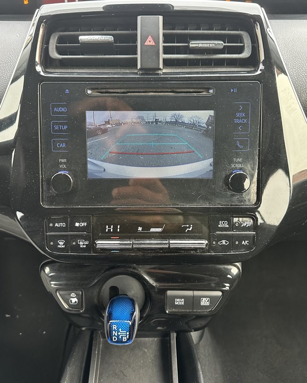 2017 Toyota Prius Image 12