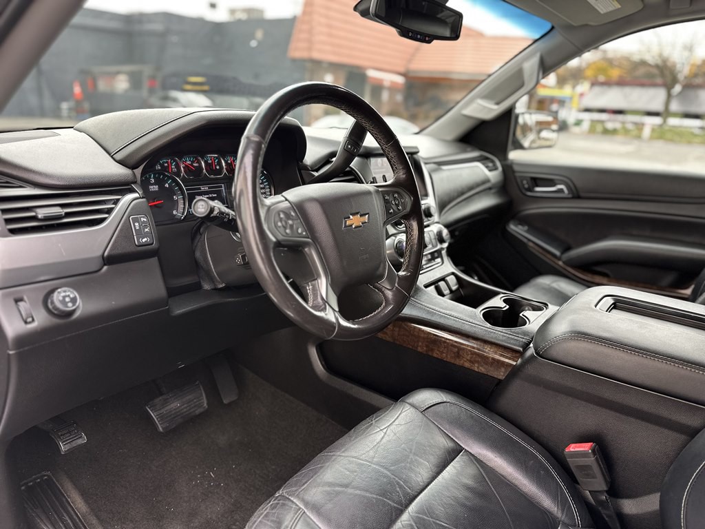 2018 Chevrolet Suburban Image 10