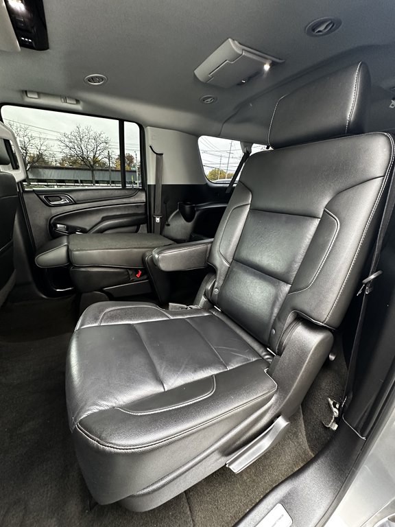 2018 Chevrolet Suburban Image 16