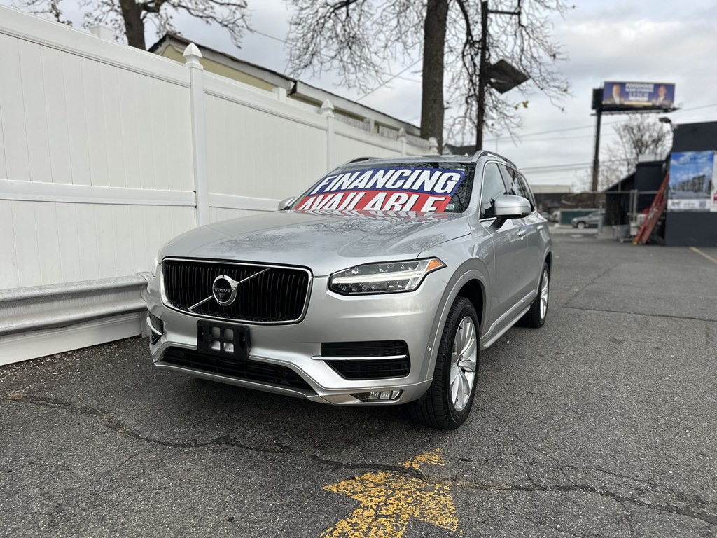 2018 Volvo XC90 Image 1