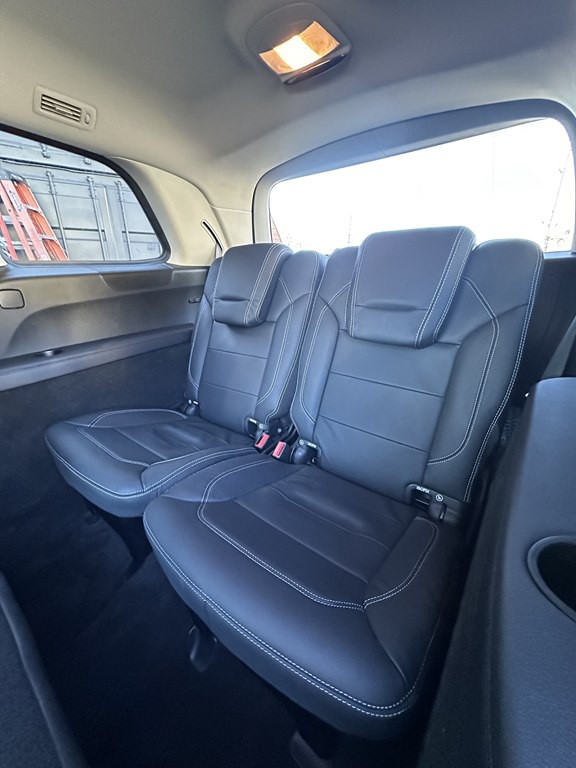 2015 Mercedes-Benz GL-Class Image 17