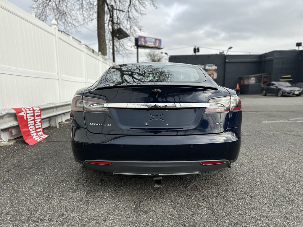 2014 Tesla Model S Image 6