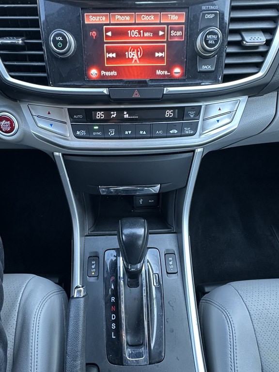 2015 Honda Accord Image 11
