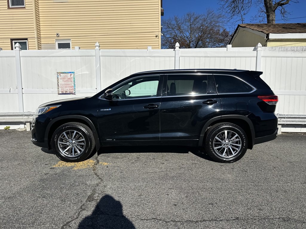 2017 Toyota Highlander Image 4