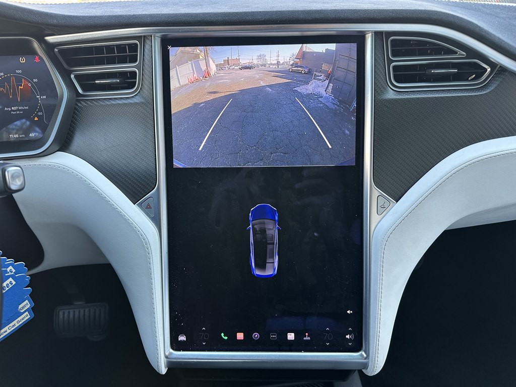 2017 Tesla Model X Image 13