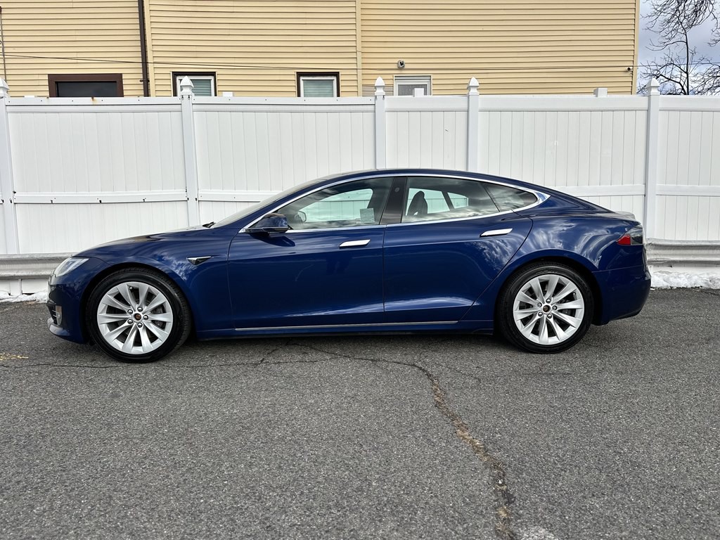 2017 Tesla Model S Image 4