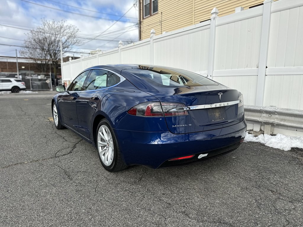 2017 Tesla Model S Image 5