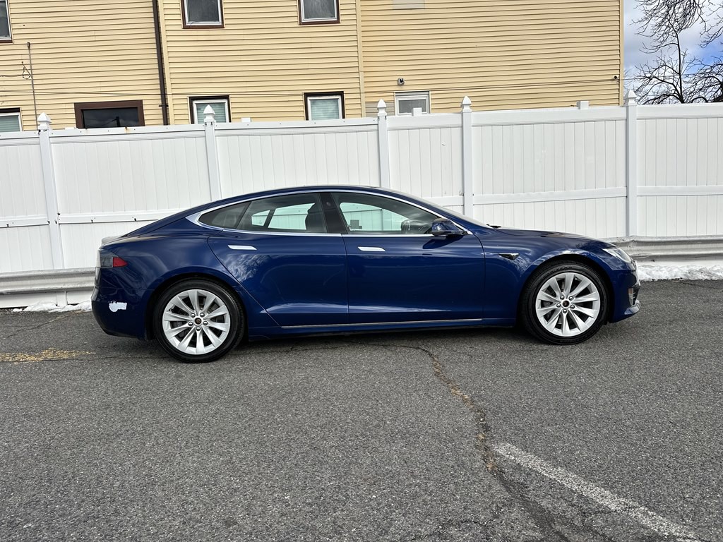 2017 Tesla Model S Image 8