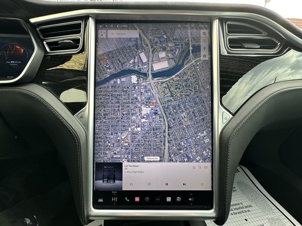 2017 Tesla Model S Image 12