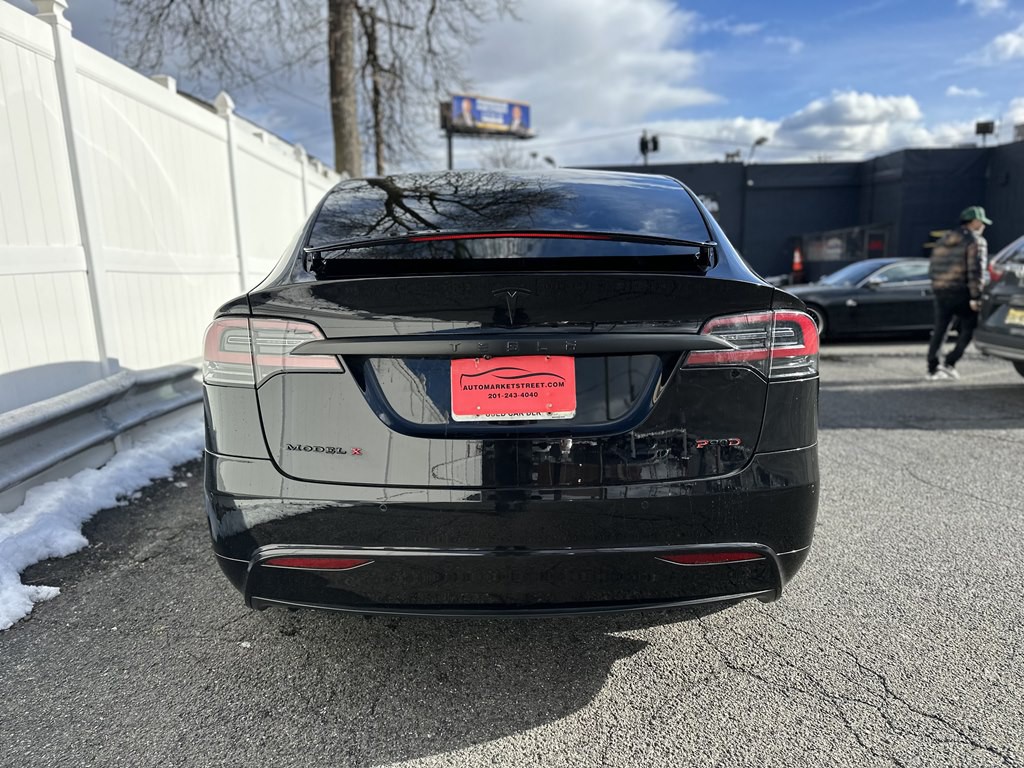 2016 Tesla Model X Image 5