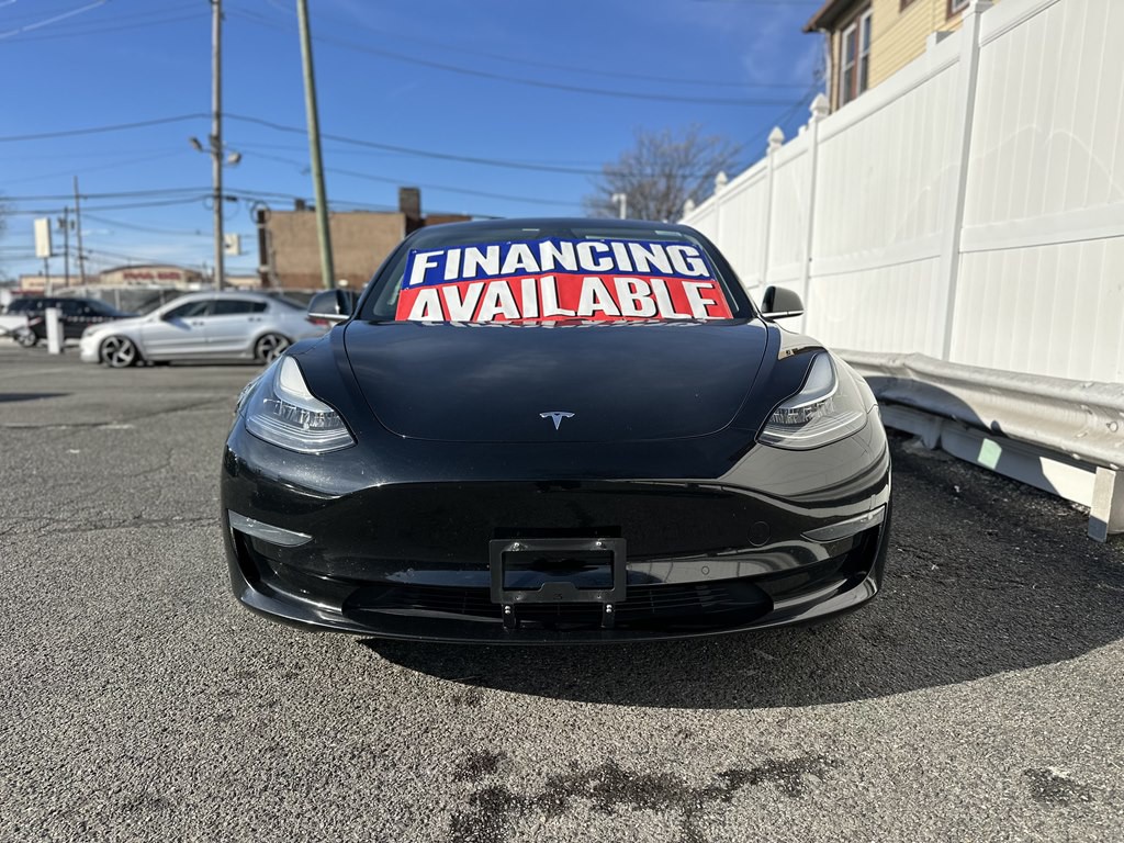 2019 Tesla Model 3 Image 2